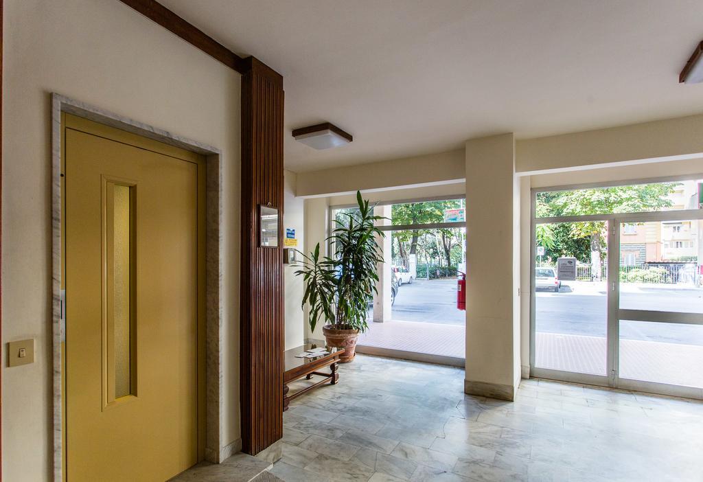 Versilia Residence Lido di Camaiore Exteriör bild